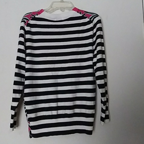 Crown and ivy small cardigan - Picture 2 of 3